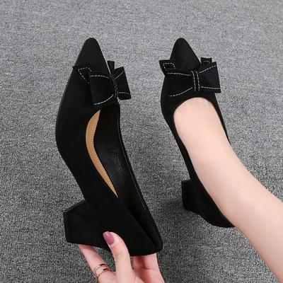 Escarpins pointus à la mode avec nœud pour femmes Printemps et Automne Talons hauts noirs Chaussures pour femmes Mode Jeune Chic Pointu Y2k Chaussures à enfiler