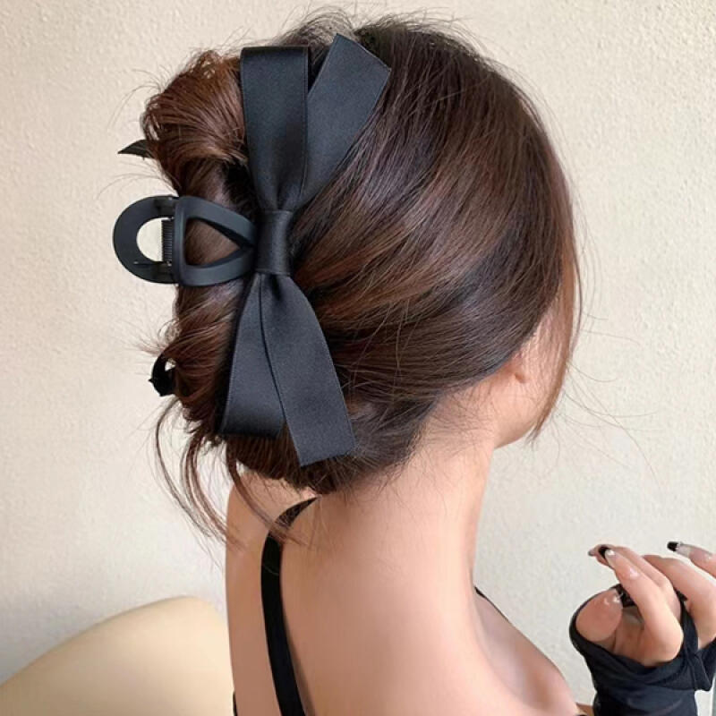 Coiny Lovely Twisted Ribbon Hair Clip Option 1 (Matte)