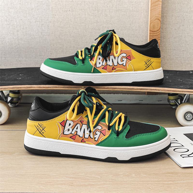 Nejnovější přírůstek Módní pánské nízké tenisky s potiskem písmen Hip-hopové kožené plátěné boty pro muže Šněrovací ploché boty Ležérní pánská obuv