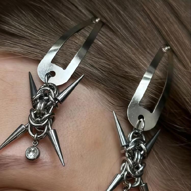 Trendy Punk Thorn Decors Hair Clip For Adult and Teens Hair Styling Pin Side Clip for Women Girl Streetwear Theme Party