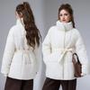 Winter neu mittel und lang Stehkragen Gürtel ist dünn, locker und vielseitig Mode Koreanische Version Daunen Baumwolle Kleidung Damenjacke