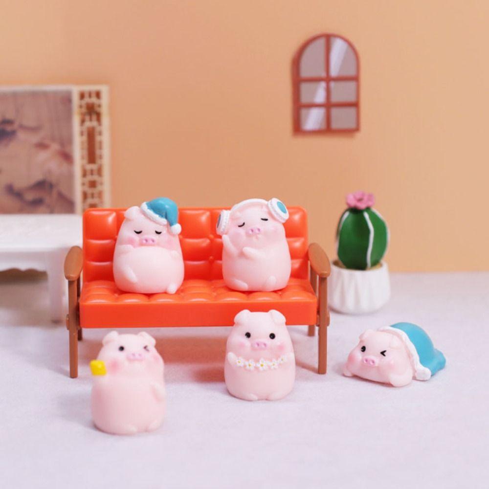 Miniatures Animal Cartoon Piggy Car Ornaments  Car Interior Supplies