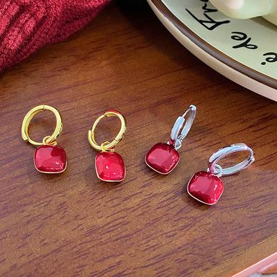 Auriculares cuadrados burdeos simples y elegantes para pendientes de temperamento de alta gama para mujer
