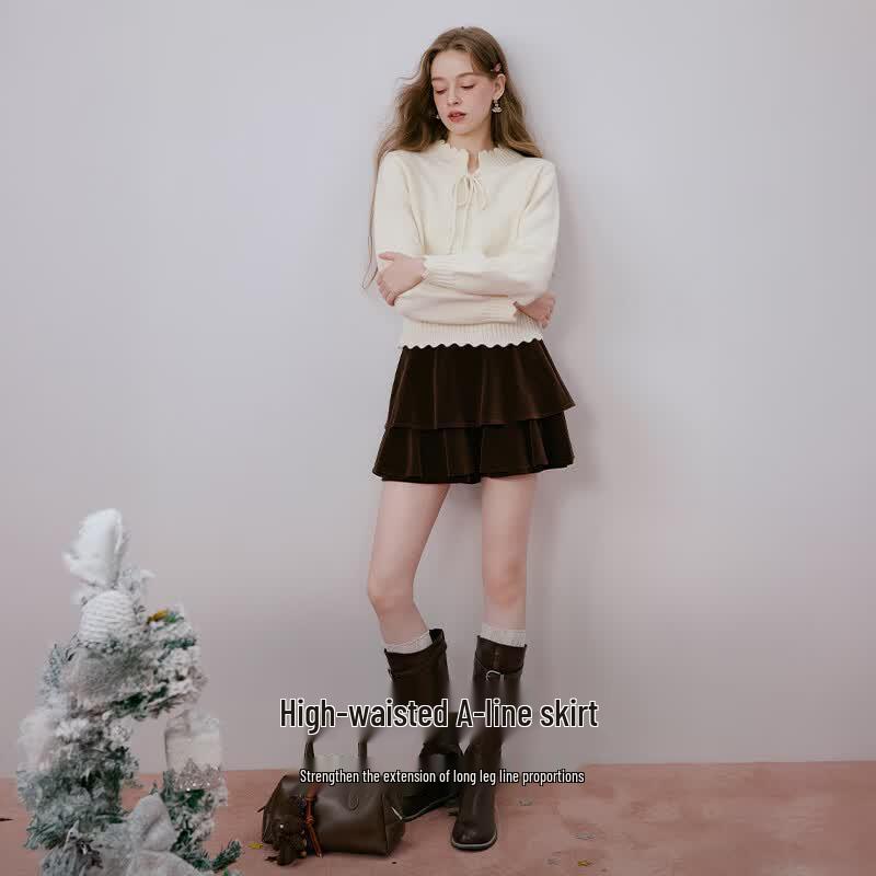 

Xiangying Velvet High-Waist A-Line Mini Skirt XL