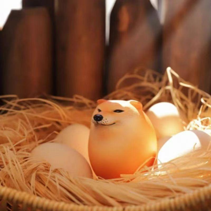 Reaktiver Shiba Inu Realistische Eiform PVC Schreibtischdeko Hunde-Ei Union Dekorationen Heim-Büros Stress abbauen Entspannen Festival-Geschenk