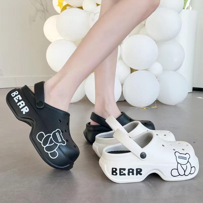 New thick-soled hole shoes women's summer outer wear bag head printing cartoon beach stepping on shit high-heeled cool slippers