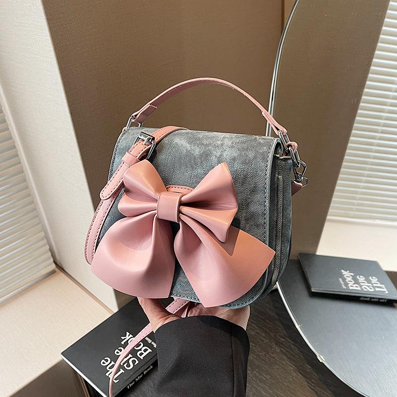 

2025 нишевая высококлассная ручная сумка-седло женская летняя с бантом новая ретро модная сумка через плечо синий