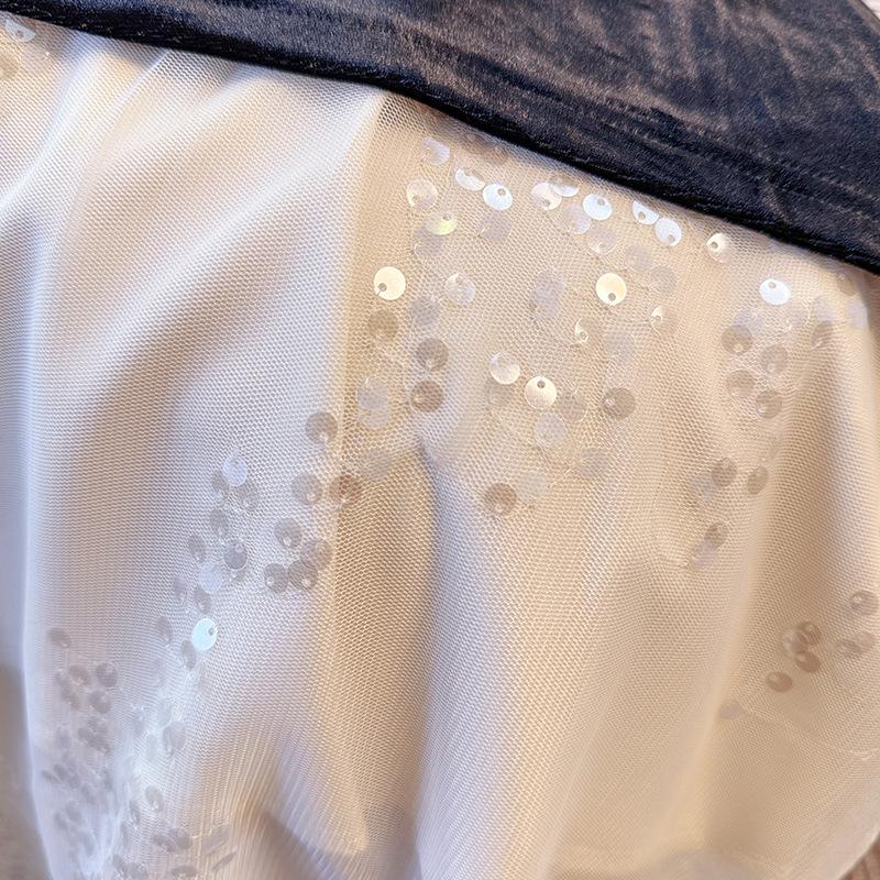 Plus-size Women's Fitted Black Velvet Dress with Retro Spliced Net Fabric. Spring/autumn Style.