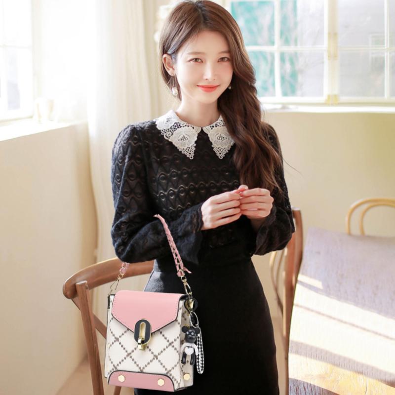 Women's Small Square Bag, Shoulder Bag, Crossbody Bag, Bucket Bag, High-Quality Handbag, Premium Feel