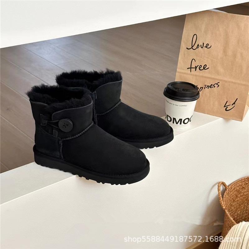 Henan Sangpo snow boots classic sheepskin fur integrated warm versatile
