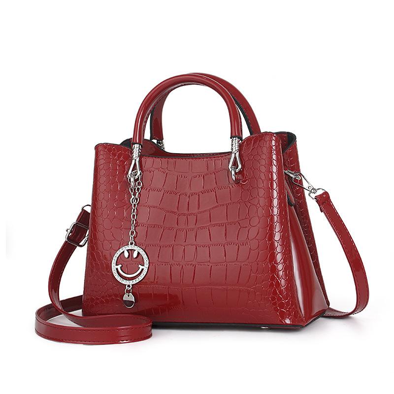 New Stylish Good Texture Bright Leather Embossed Crocodile Pattern Small Square Bag Popular Women's Crossbody Tote