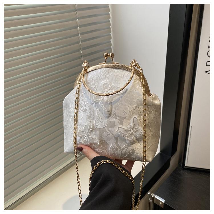

Chinese Style Butterfly Embroidery Women s Shoulder Bags Dinner Party Ladies Chain Crossbody Bag Elegant Simple Female Handbags бежевый