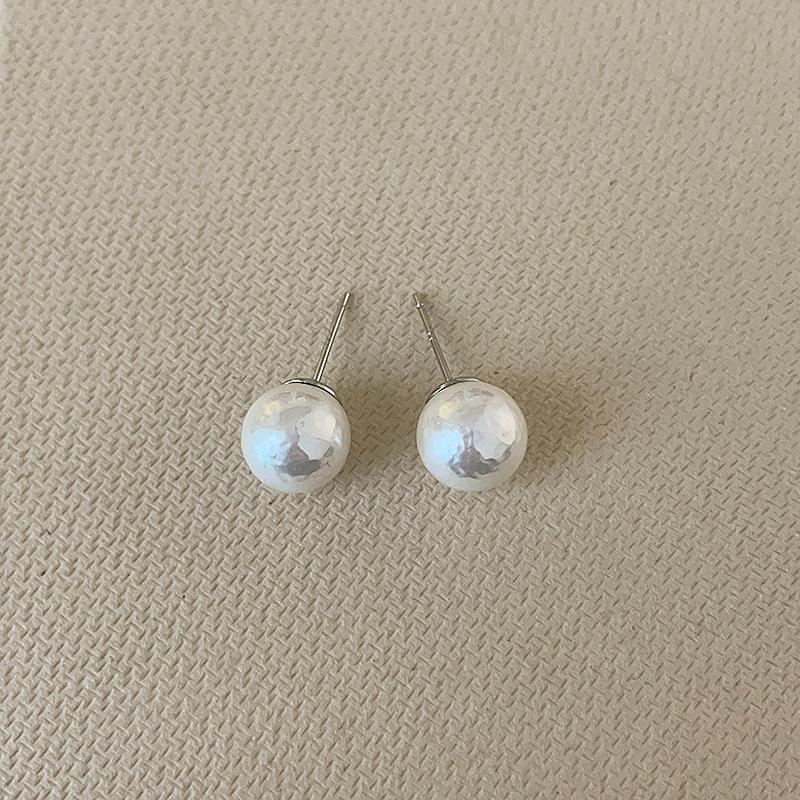 French Retro Irregular Pearl Stud Earrings Women'S Simple High-End Personality Fashion Temperament Versatile Earrings