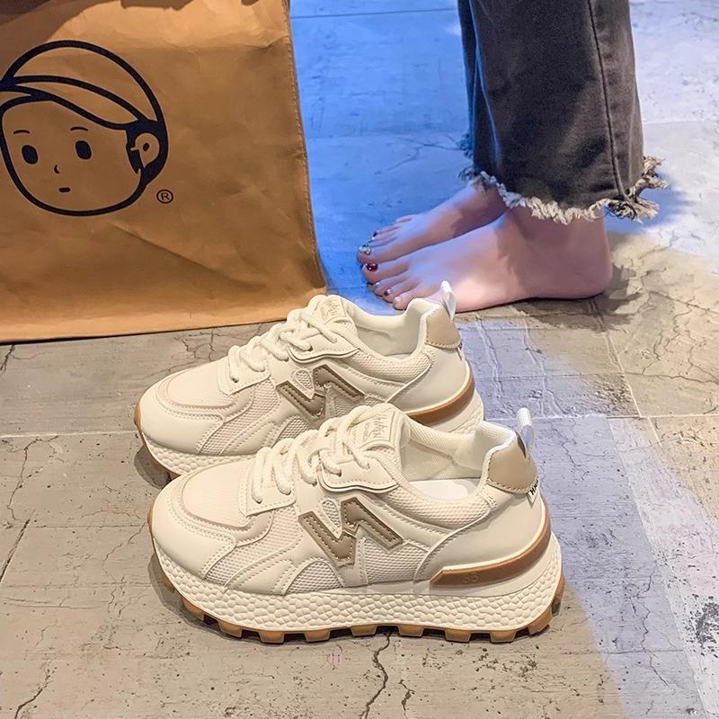 Sneakers women's 2025 spring and autumn new versatile super fire casual Forrest Gump shoes soft sole light running dad shoes