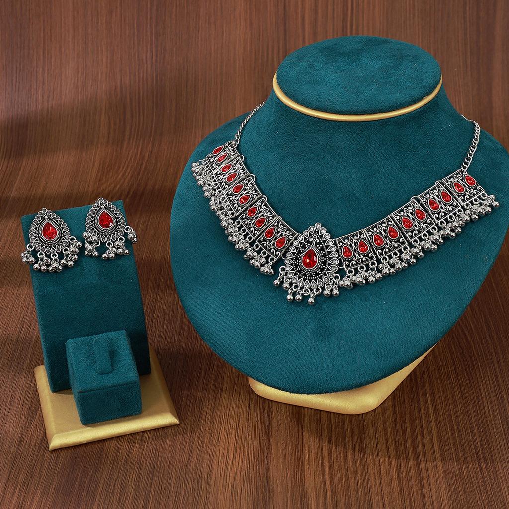 Heavy Industry Retro Diamond Bead Water Drop Earrings, Bohemian Ethnic Style Fashion Collarbone Chain Suit For Women