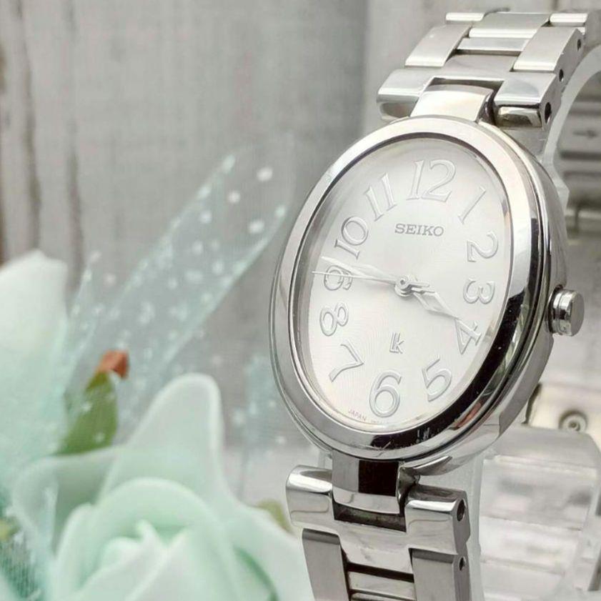 

[USED] Working Seiko Lukia oval ladies watch