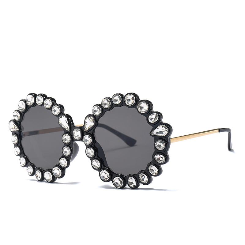 

New Fashion Brand Luxury Designer Rhinestone Sunglasses Women Diamond Round Oversized Shades Glasses Top Travel Party Sunglasses