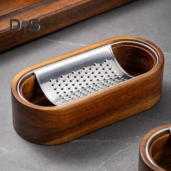 Ostrivjärn i rostfritt stål med trähandtag Vassa blad Effektivt ostrivningsverktyg för ost Choklad Frukter Handhållet rivjärn Skedrivjärn