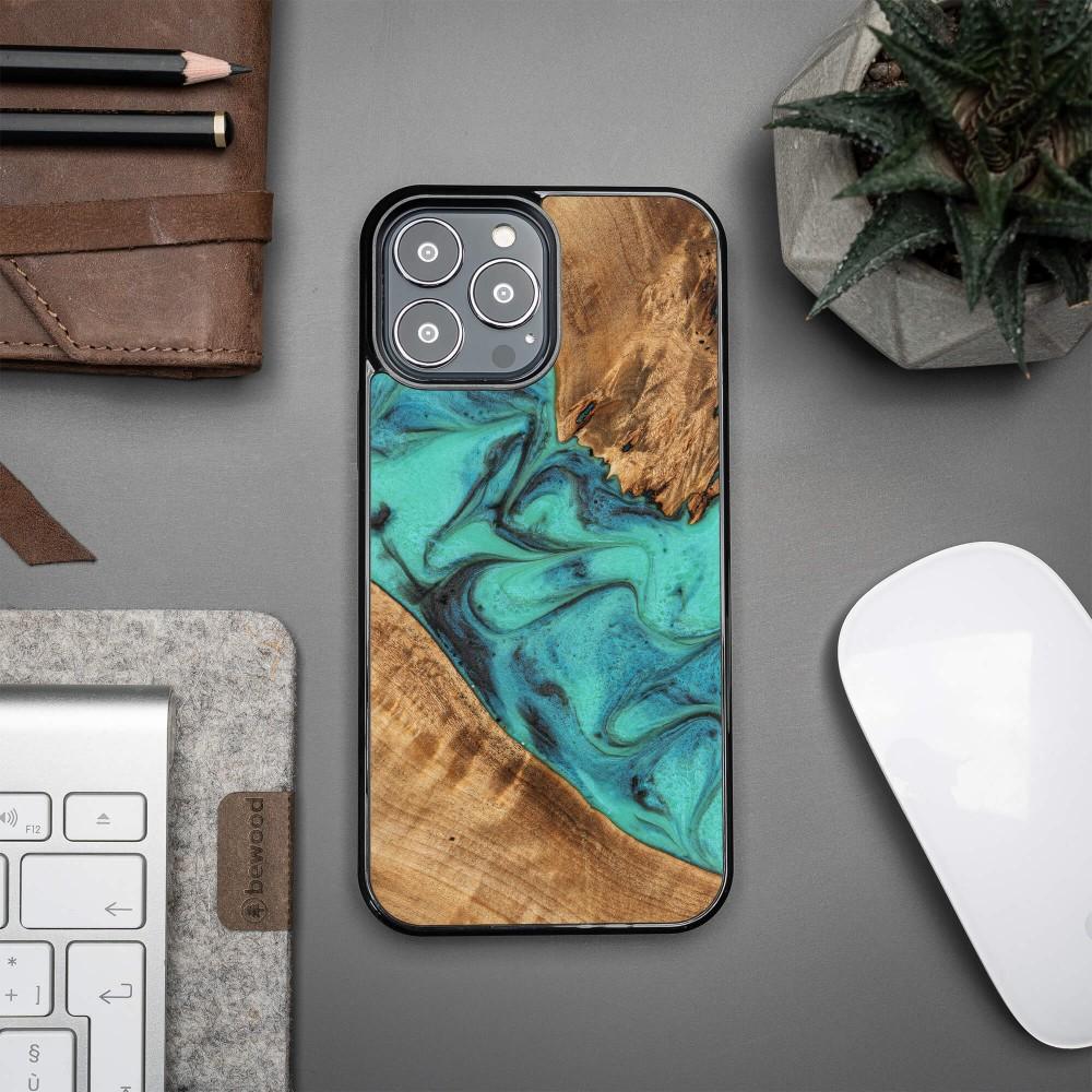 Bewood Unique case for iPhone 13 Pro Max - Turquoise