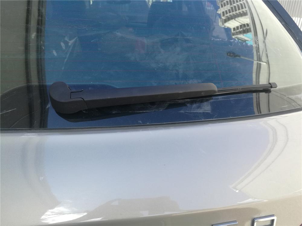 Otai Zotye SR7 Heckwischerverkleidung: Heller Streifen für modifizierte SR7