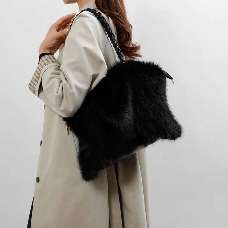 Women's Plush Shoulder Bag Large Capacity Tote Bag