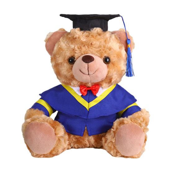 Plyšový medvídek absolvent 2025 s talárem, čepicí a střapcem, roztomilý hnědý absolvent