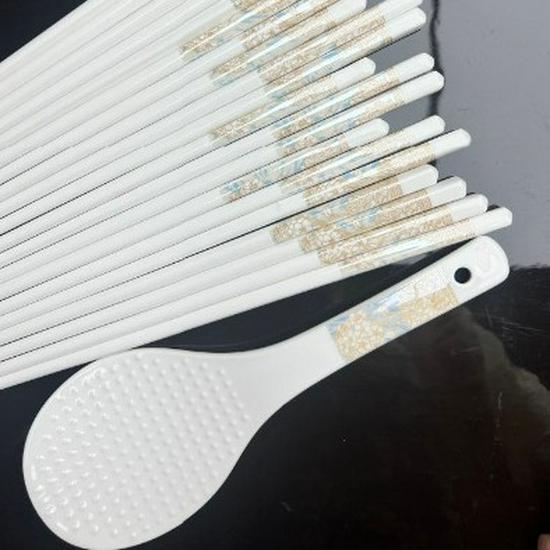 High-Temperature Resistant Luxury Macaron Color Ceramic Chopsticks - Easy To Clean
