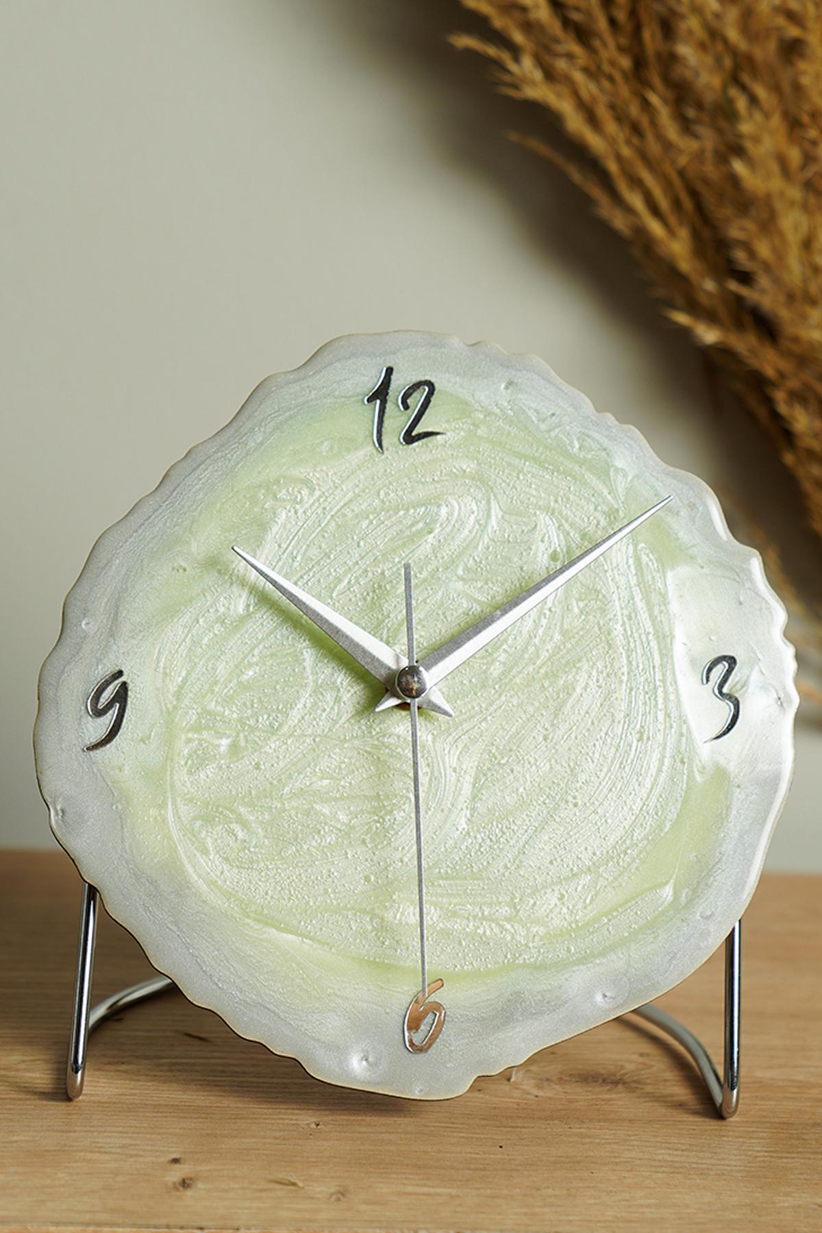 

Muyika Diverso Серо-зеленые декоративные настольные часы 18x23см с бесшумным механизмом Mms-epo 18x23