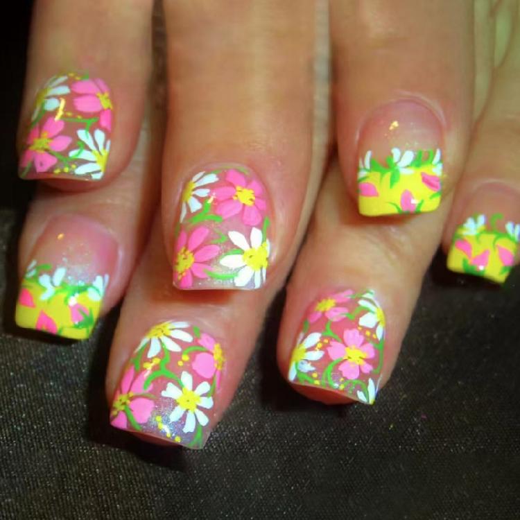 

24 Pcs French Acrylic Nail Short Square False Nail Glossy Full Cover Flower Press on Nail Manicure Nail Art for Women 1