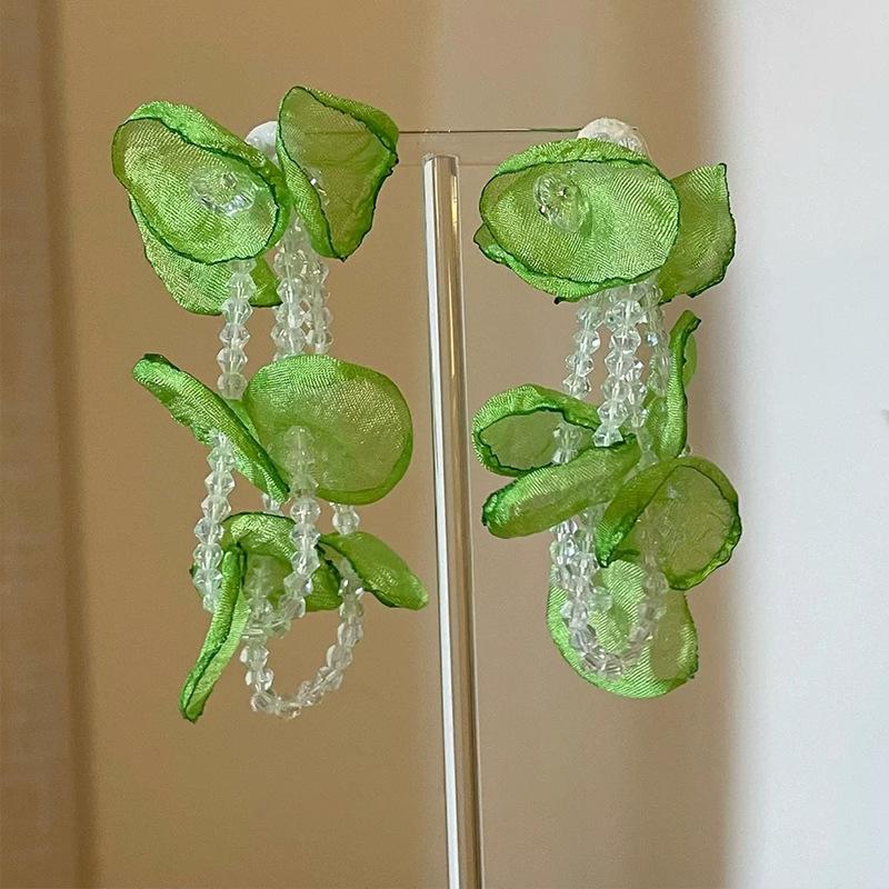 Mori Small Fresh Green Tulle Flower Beaded Fairy Stud Earrings Ins Style Sweet Smart Versatile Summer Women Pierced Jewelry