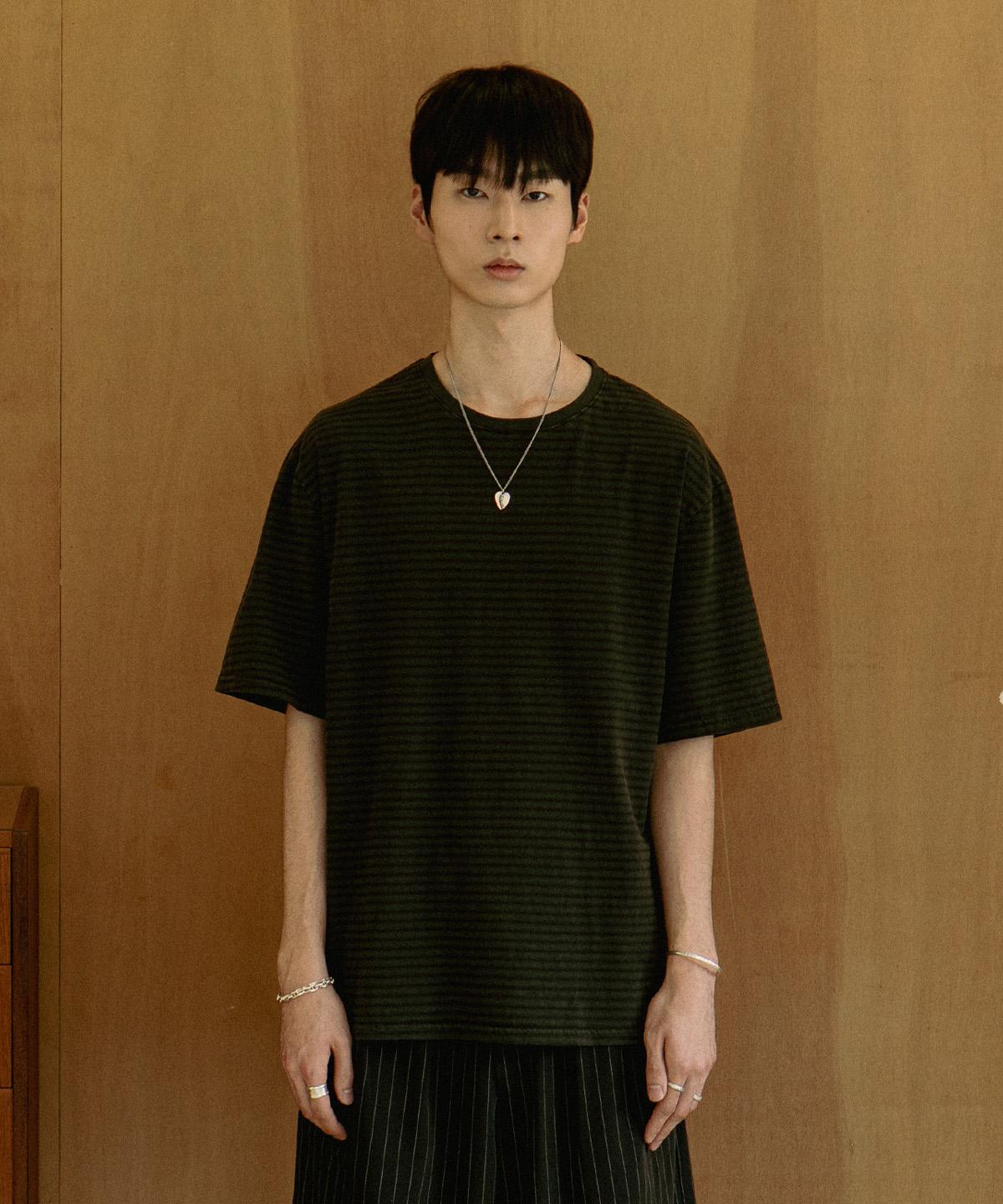 Yulleo Dyed Crew Multi-Stripe T-Shirt (Charcoal Brown) Charcoal Brown/M