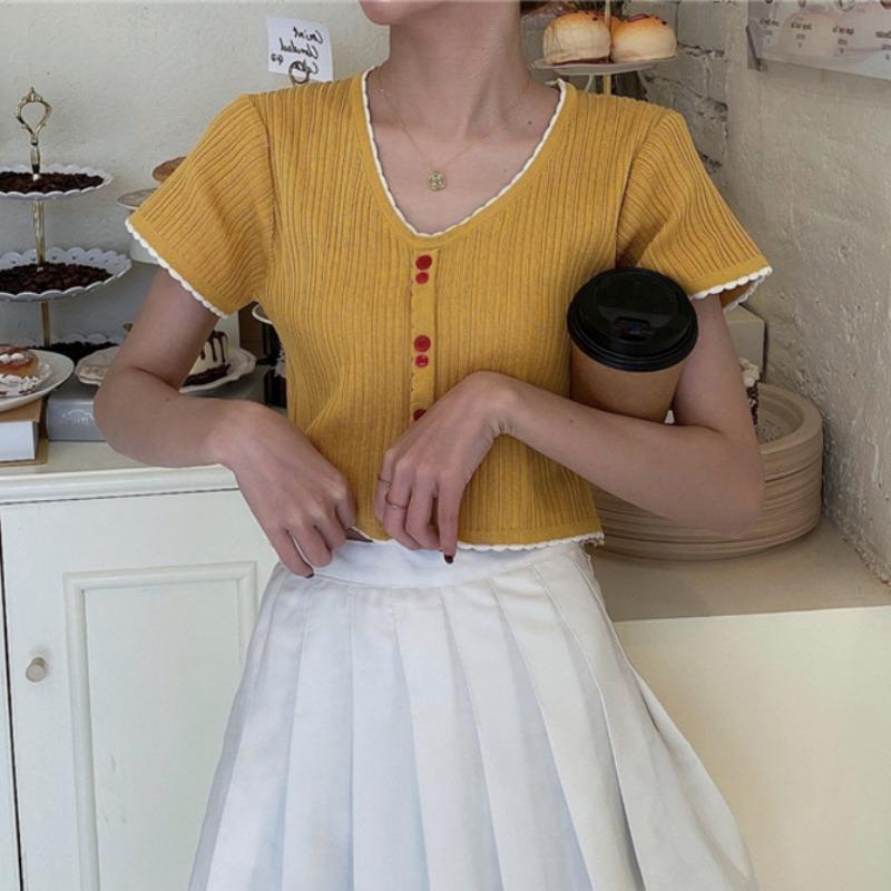 

Топ знаменитости из Интернета, новинка лета, свитер Ice Silk с V-образным вырезом и короткими рукавами, облегающая короткая футболка, открывающая пупок, женская нишевая тенденция One size