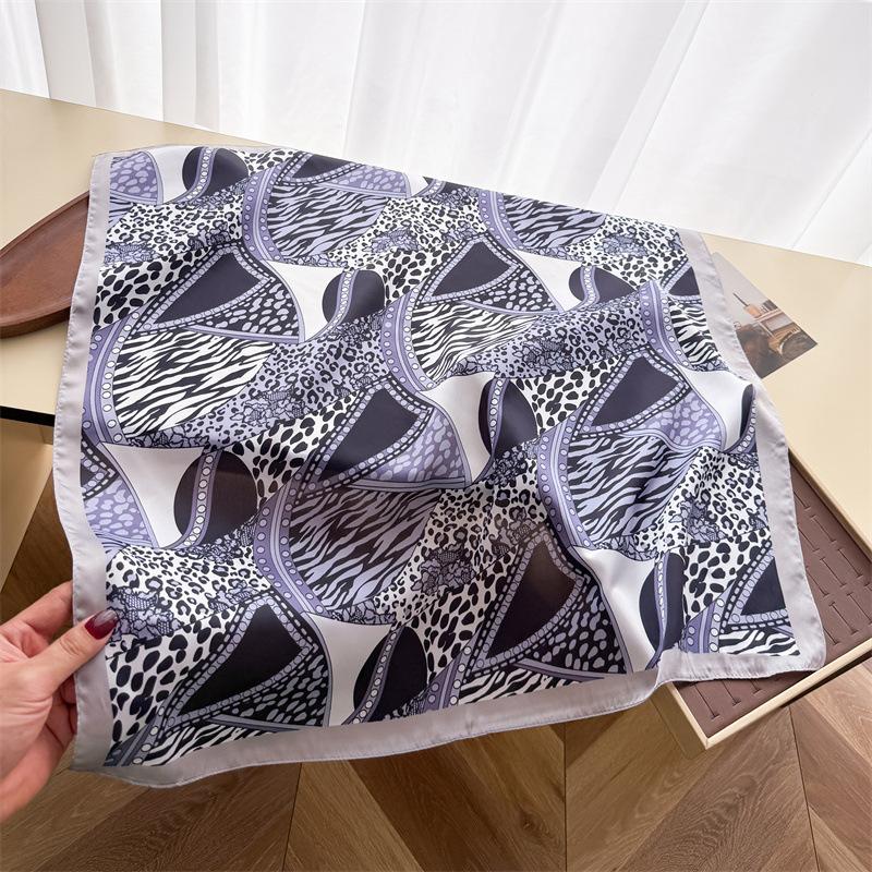 Women S Fashion Leopard Print Square Scarf For Sun Protection 66*70cm