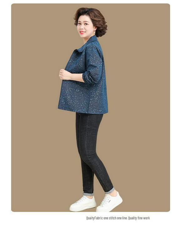 Stylish Lapel Jacket for Middle-aged Women: Spring/Autumn 2026 Casual Top