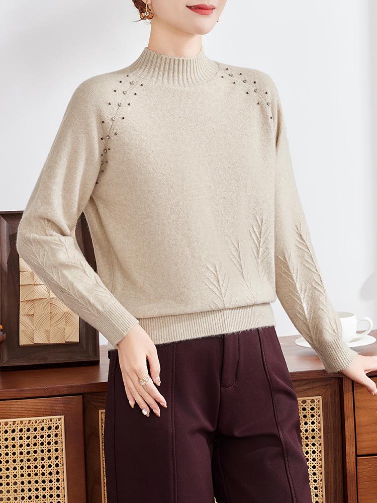 2025 New Stylish Winter Knit Sweater for Middle-aged & Elderly Women