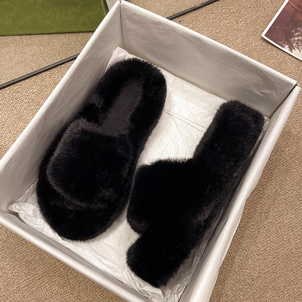Internet Celebrity One-word Fluffy Slippers Women 2025 Autumn and Winter New Popular Versatile Thick Bottom Heightening Plush Cotton Drag Outside Wear