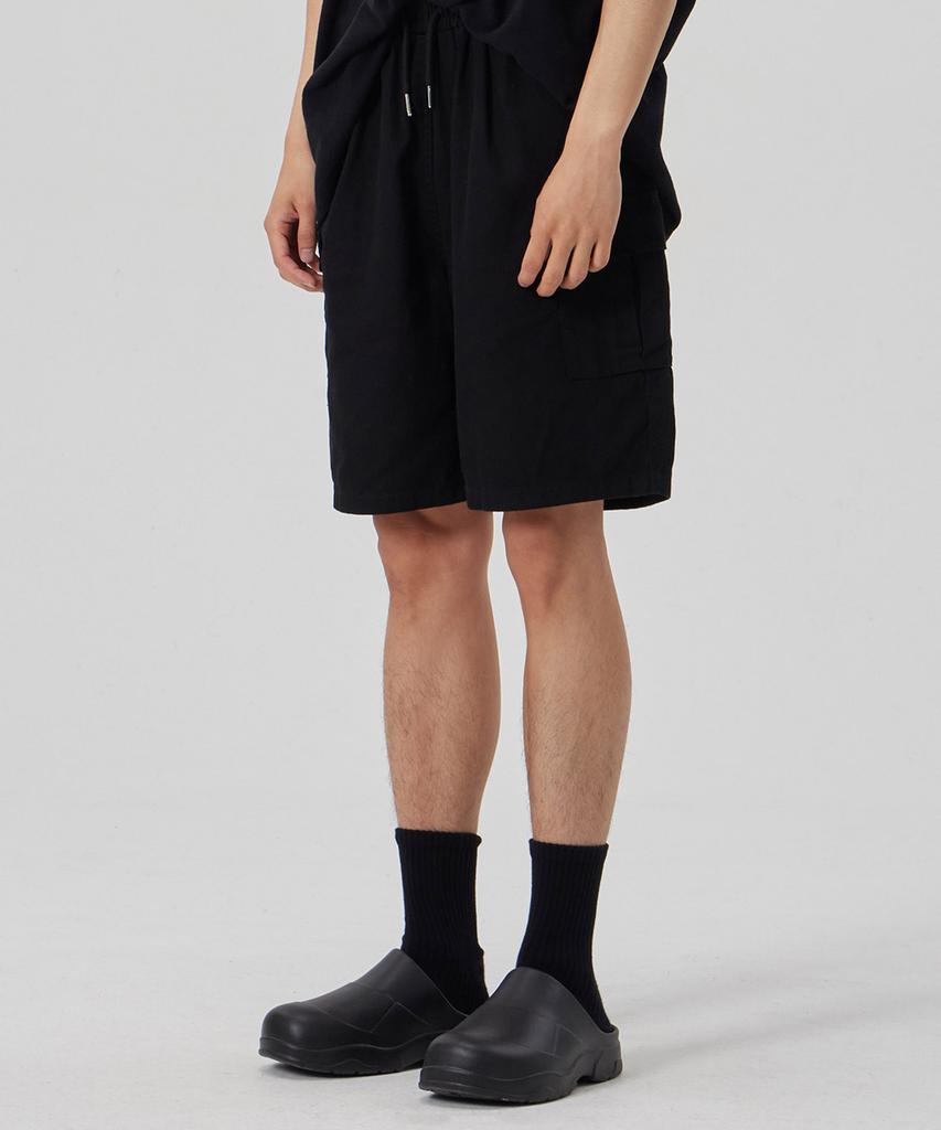 MAKEITTO 6 Pockets Semi Wide Cargo Half Pants_Black