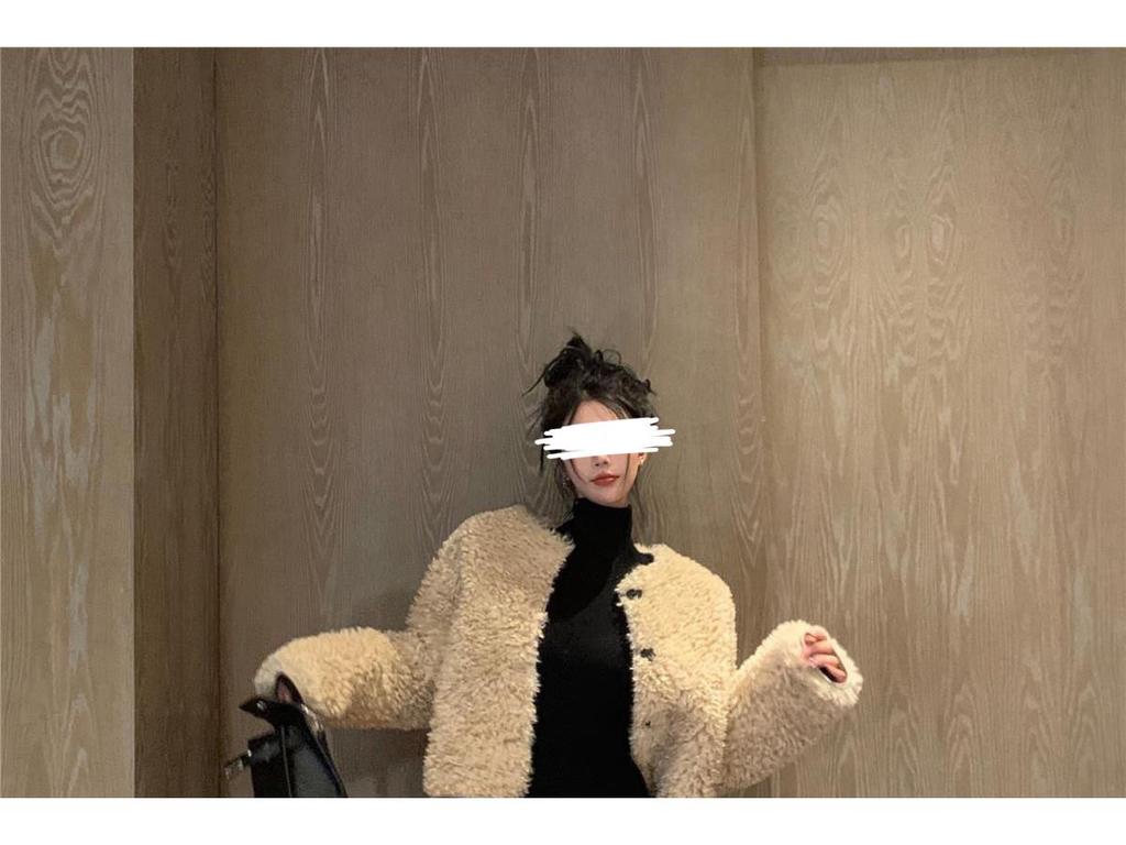 Women's French Style High-Neck Slim-Fit Dress: Mid-Length Hip-Wrap Skirt Design