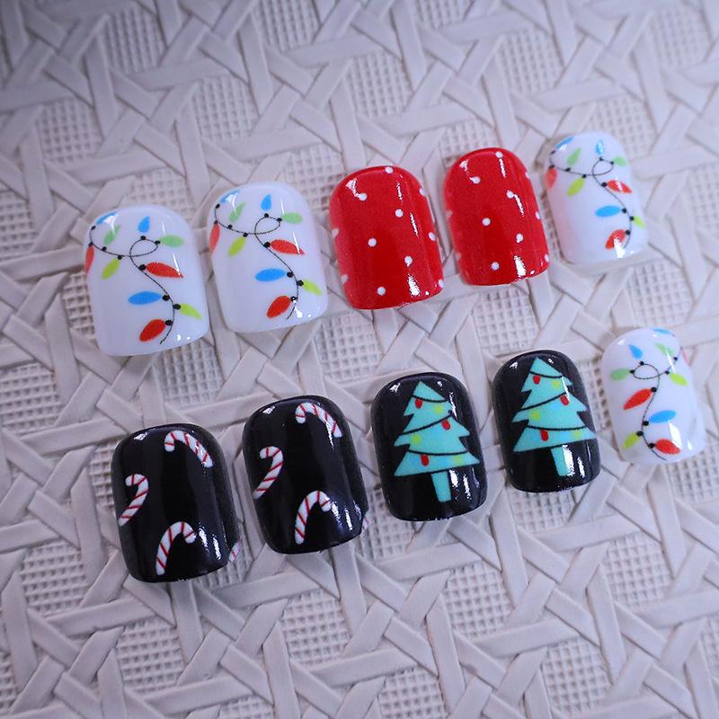 Europe and the United States hot-selling Christmas manicure sweet cartoon Christmas tree lights polka dot short wear nail film