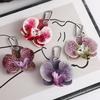 Nádherná klíčenka s orchidejí Phalaenopsis Kreativní přívěsek se simulovanou květinou Dekorace na batoh Dárky