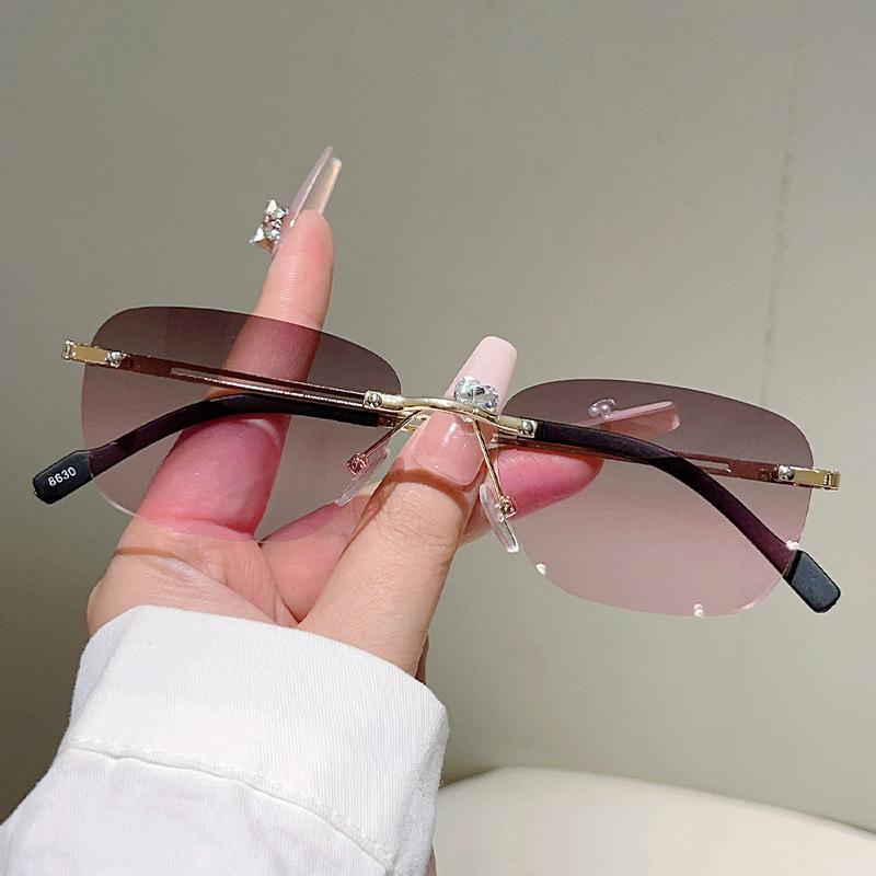 

Vintage Rimless Sunglasses Women For Men Luxury Brand Designer Sun Glasses Punk Popular Pink Outdoor Lady Eyeglasses Uv400