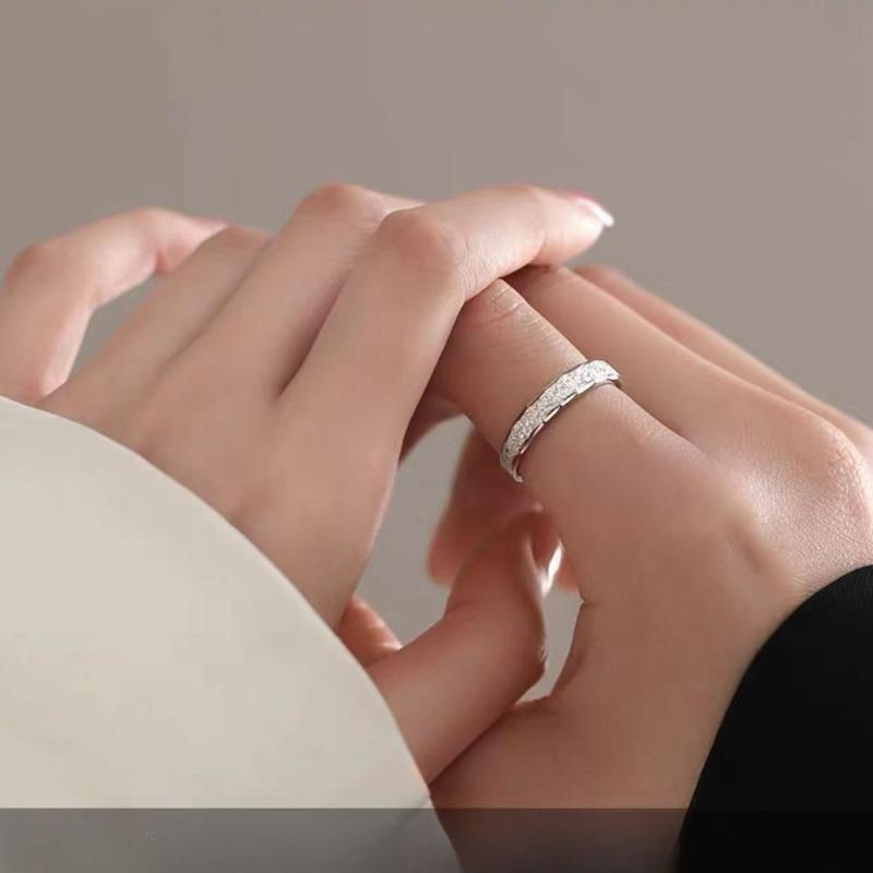 

Star River Couple Wedding Ring Set - Small-scale Design Ring for Both Men and Women with Open Fingers on The Index Fingers Men s style