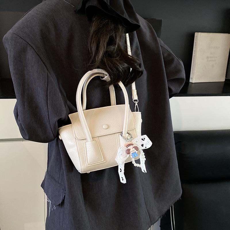 Fashion Handbag Women's New Versatile Shoulder Messenger Bag