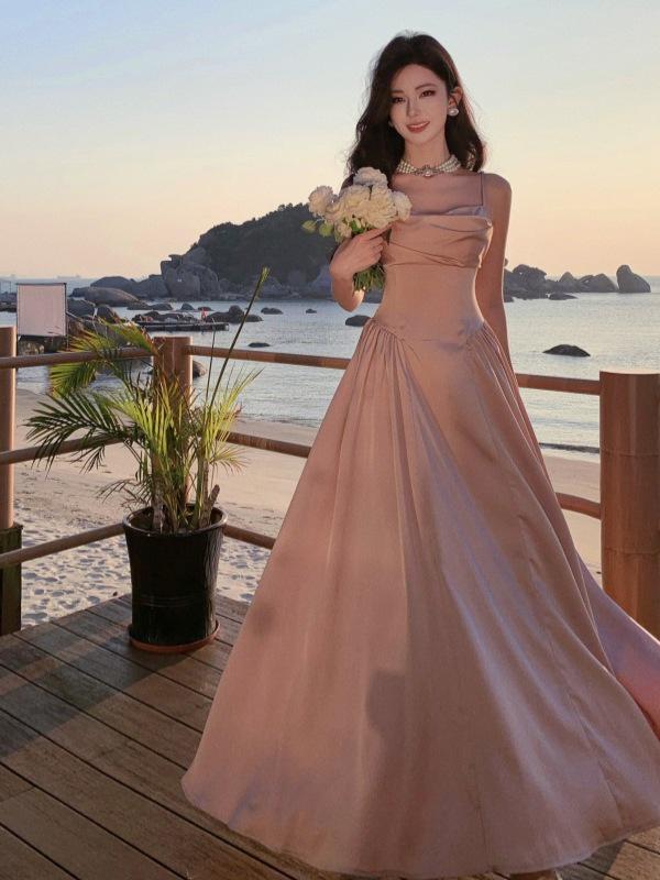 

French Waist-Hugging Spaghetti Strap Evening Dress with Full Skirt S
