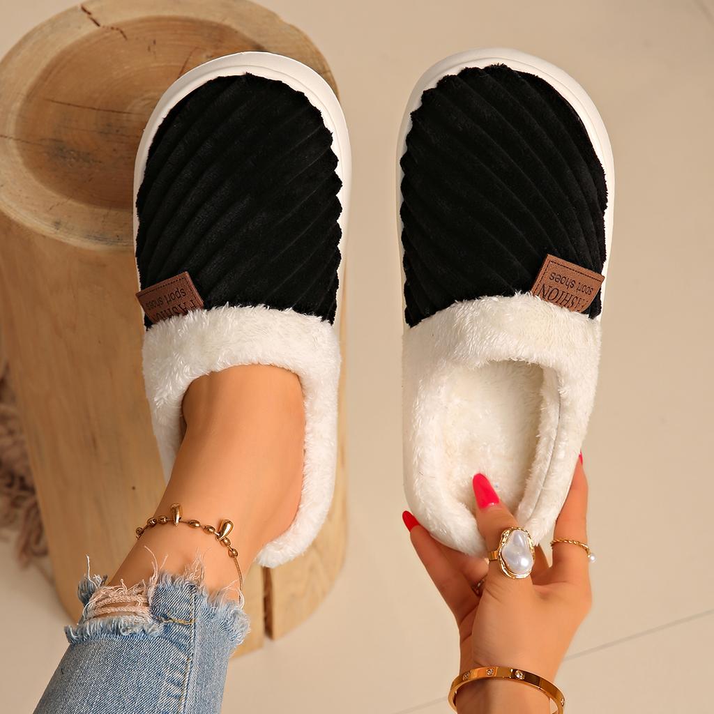 Fashion 2025 New Women Slippers Winter Fashion Plush Cozy Home Designer Shoes Women Slip On Anti-slip Lightweight Slippers Slides Women