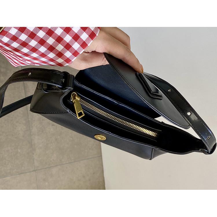 IELGY Autumn Winter Retro Dumpling Bag Shoulder Crossbody Underarm Bag