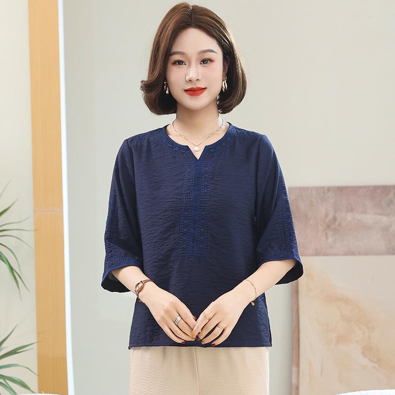 

Embroidered Summer T-Shirt for Moms & Grandmas - Loose Fit, Plus Size Short Sleeve XL (suggested 90-105)