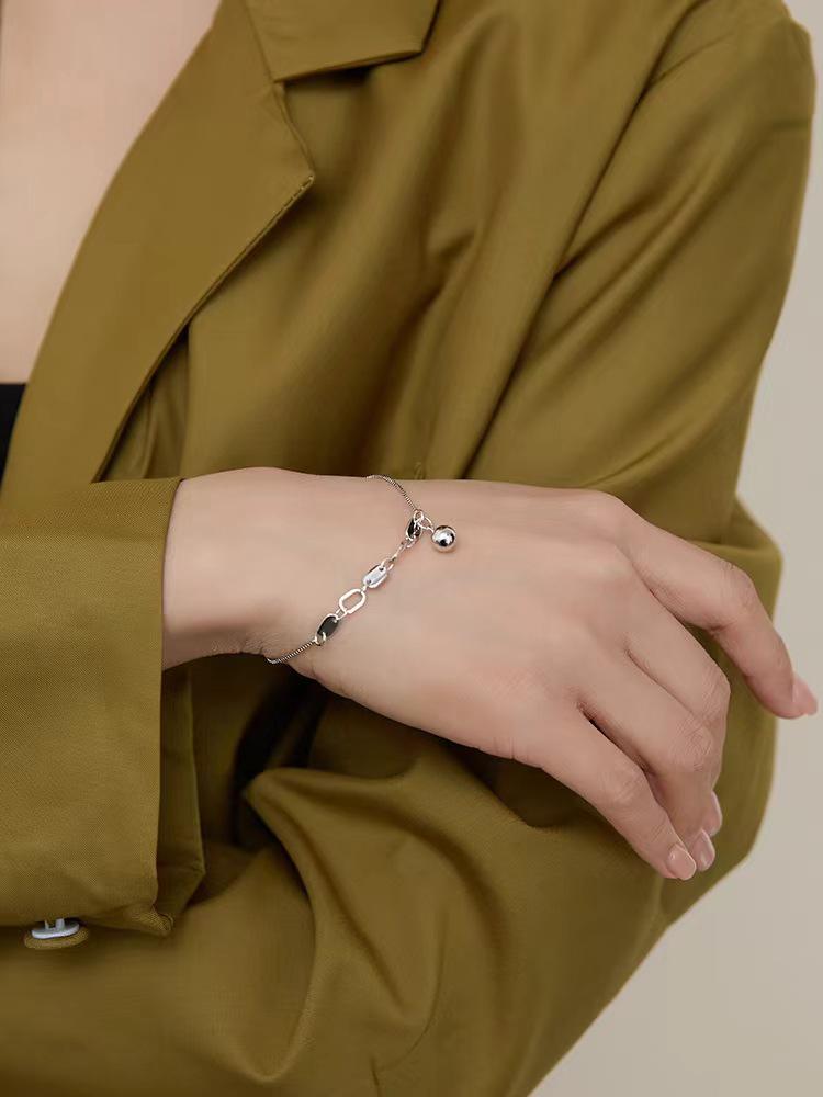 Personalized Retro Box Chain Bracelet - Elegant Silver, Versatile Japanese-Korean Inspired Couple's Jewelry for Women
