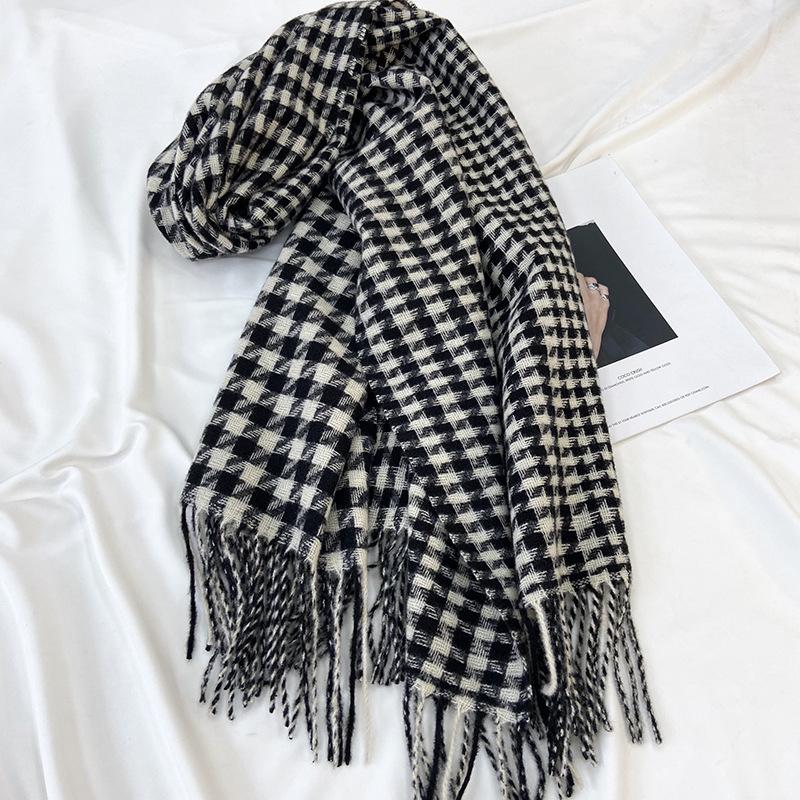 Scarf Women's Winter New Warm Retro Plaid Contrasting Color Thousand Bird Plaid Knitted Scarf Fringed Shawl