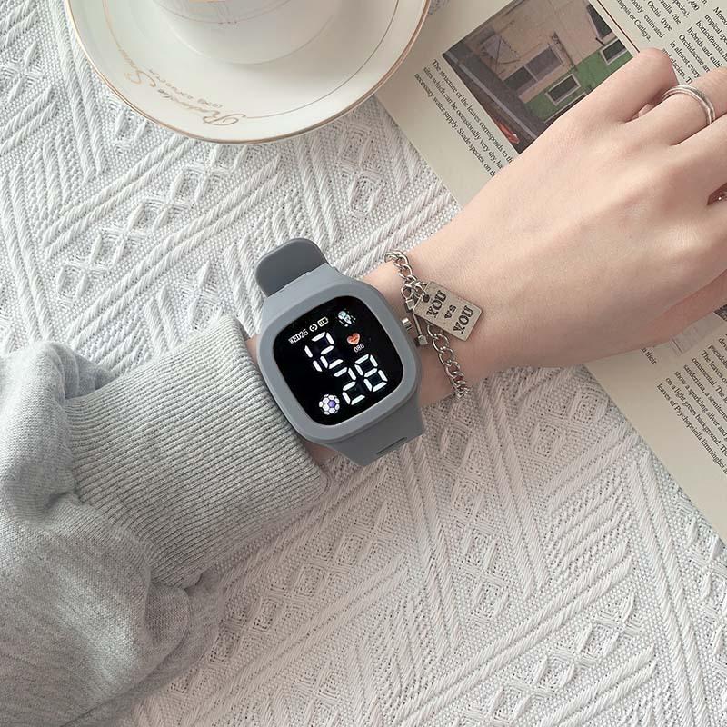 Fashion Sports Watch For Women And Men Electronic LED Digital Watch Casual Big Dial Silicone Female Watch Sports Clock